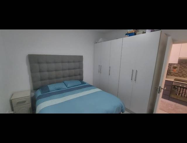 1 BEDROOM APARTMENT FOR SALE IN UMHLANGA RIDGE